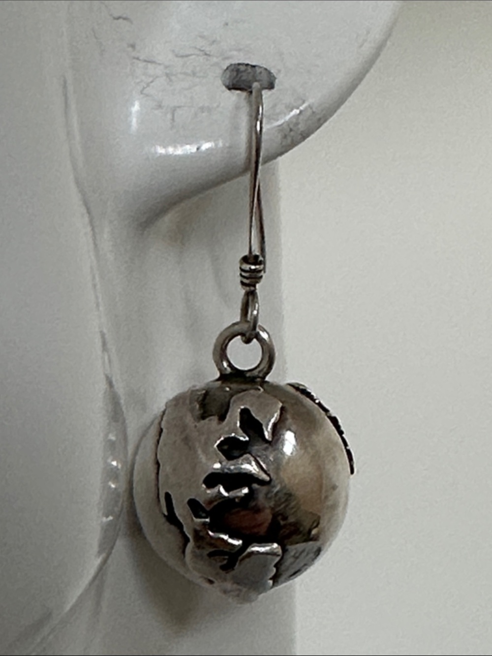 925 Sterling Silver Filigree Globe Drop Earrings